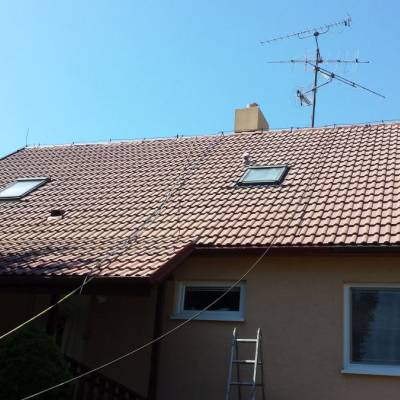 Čistenie škridľovej strechy Bratislava
