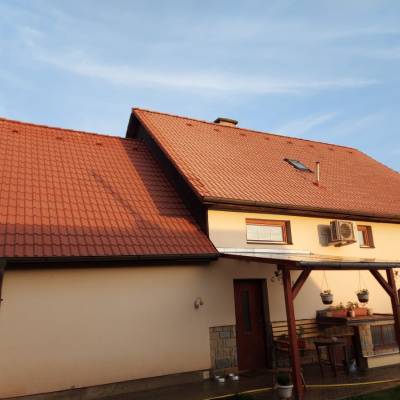 Čistenie škridľovej strechy Trnava